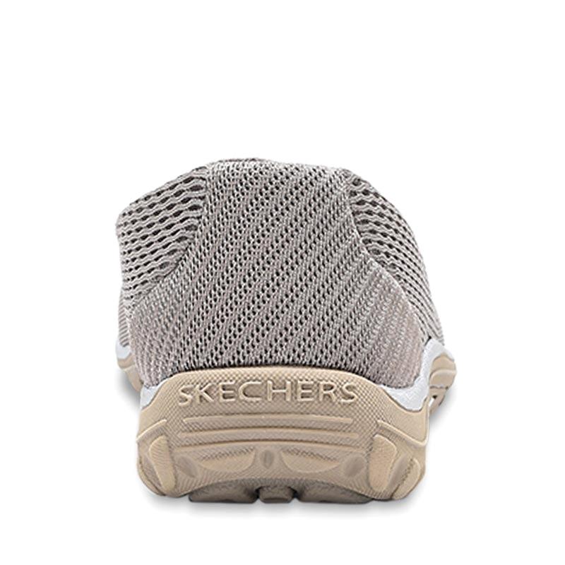 skechers relaxed fit shoes