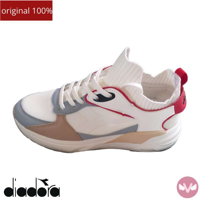 Sepatu best sale diadora sneaker