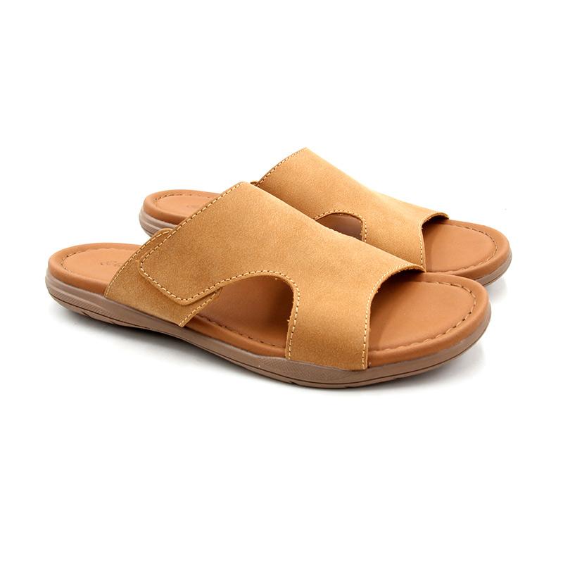 Jual Yongki Komaladi Caecar Sandal Pria Mustard Vb4 20l Online September 2020 Blibli Com