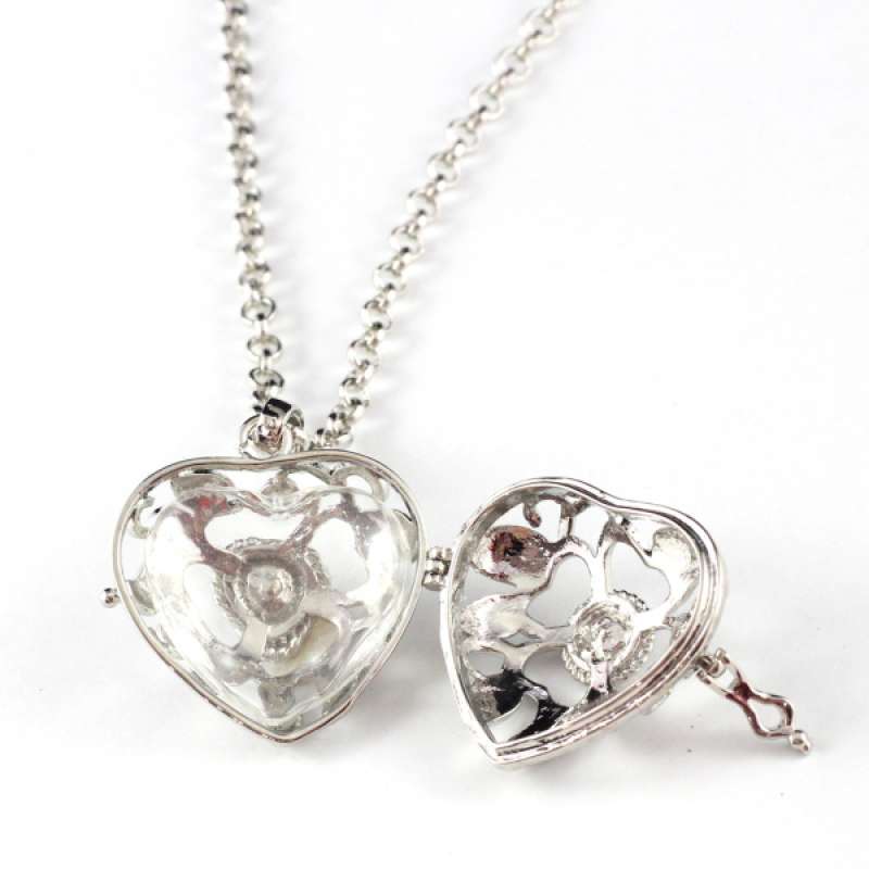 Promo Women Silver Locket Hollow Heart 