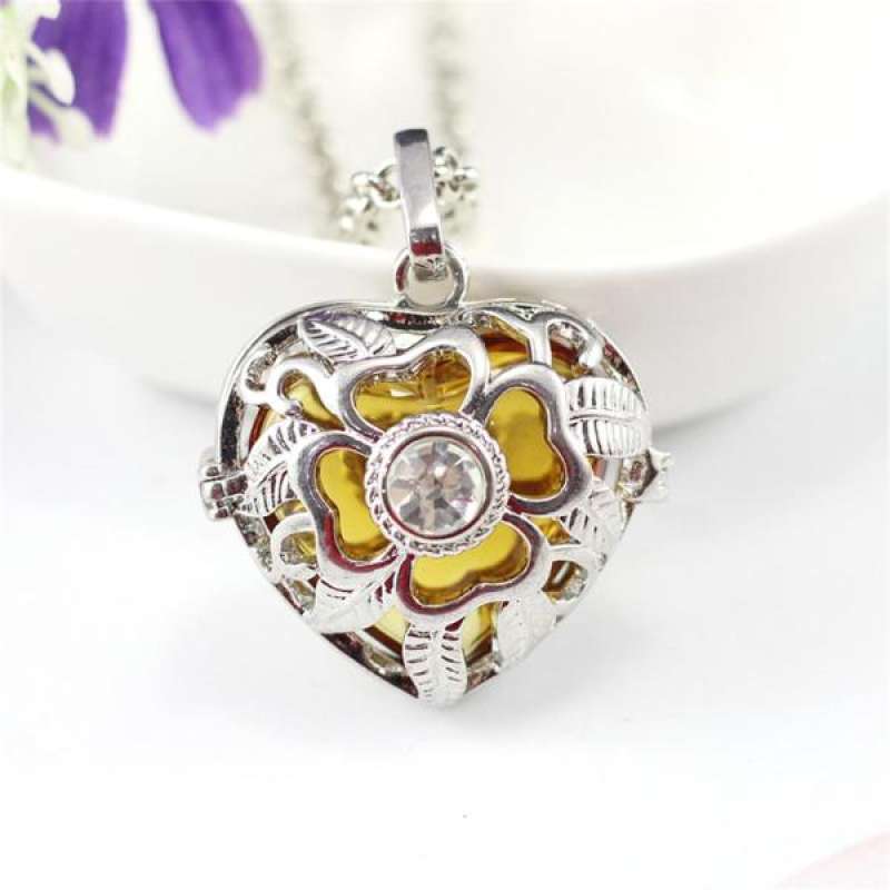 Promo Women Silver Locket Hollow Heart 