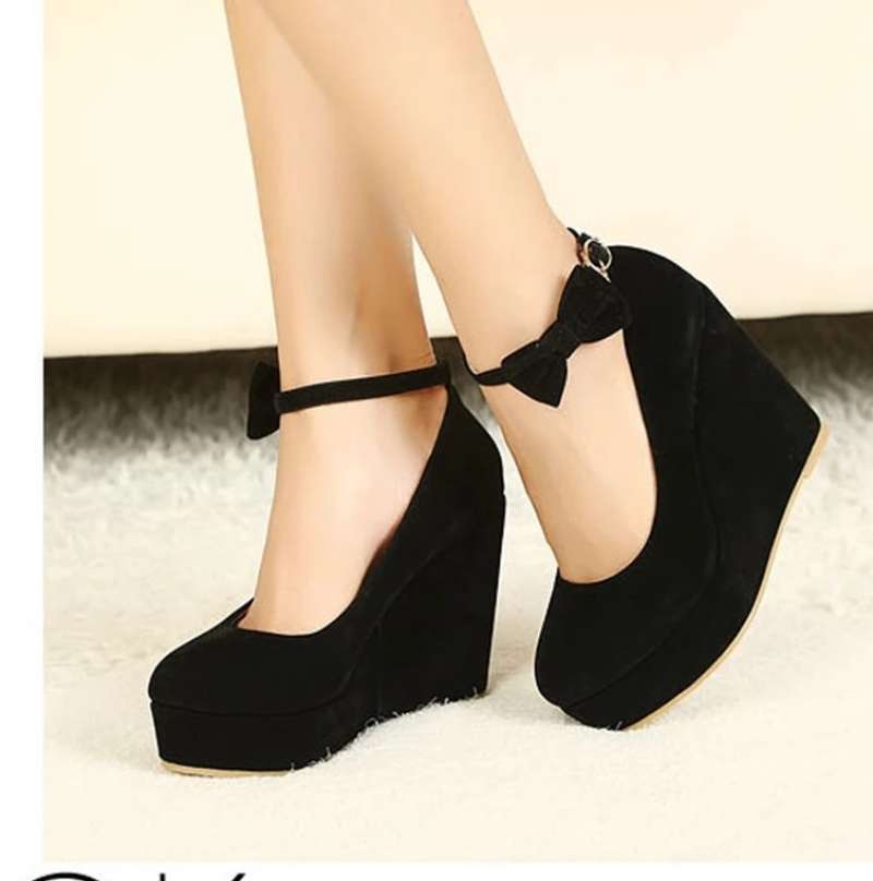 Sepatu 2025 hak platform