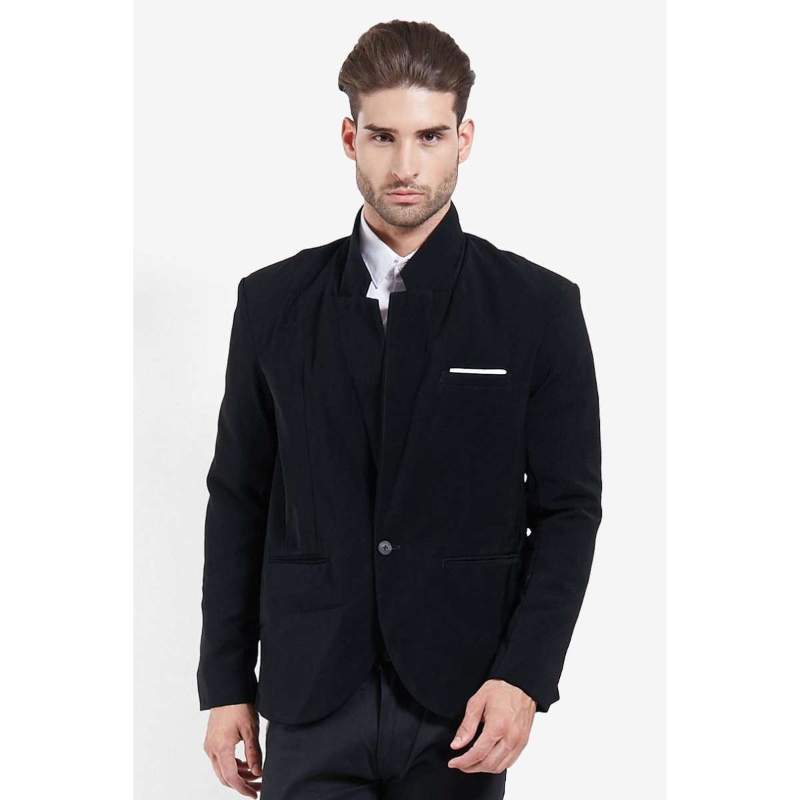 single button black blazer