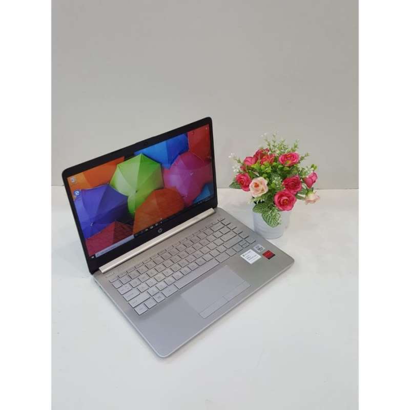 HP 14s-cf3020TX/HP 14s-cf3021TX i5-1035G1 4GB 1TB HDD Radeon 620 2GB