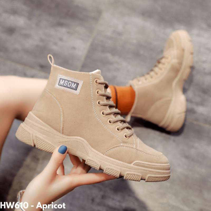 Sepatu hot sale ankle boots