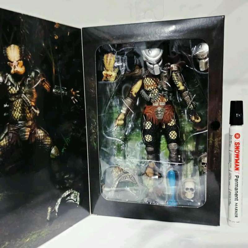 Jual mainan action figure ultimate 