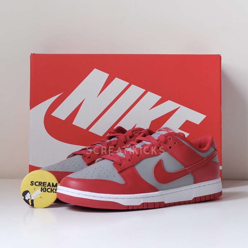 dunk low red unlv