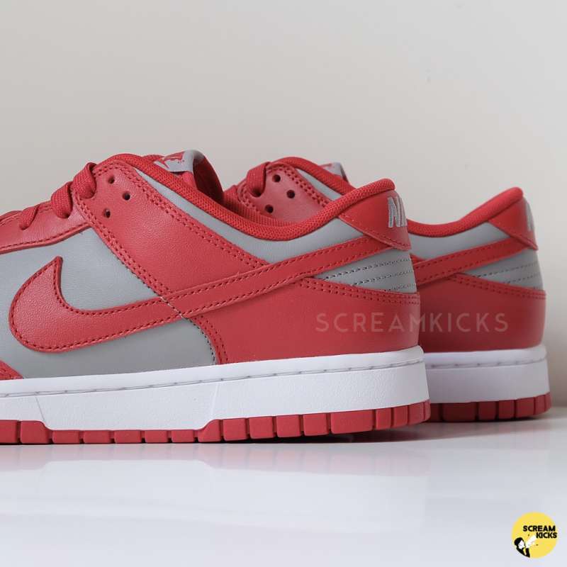 dunk low red unlv