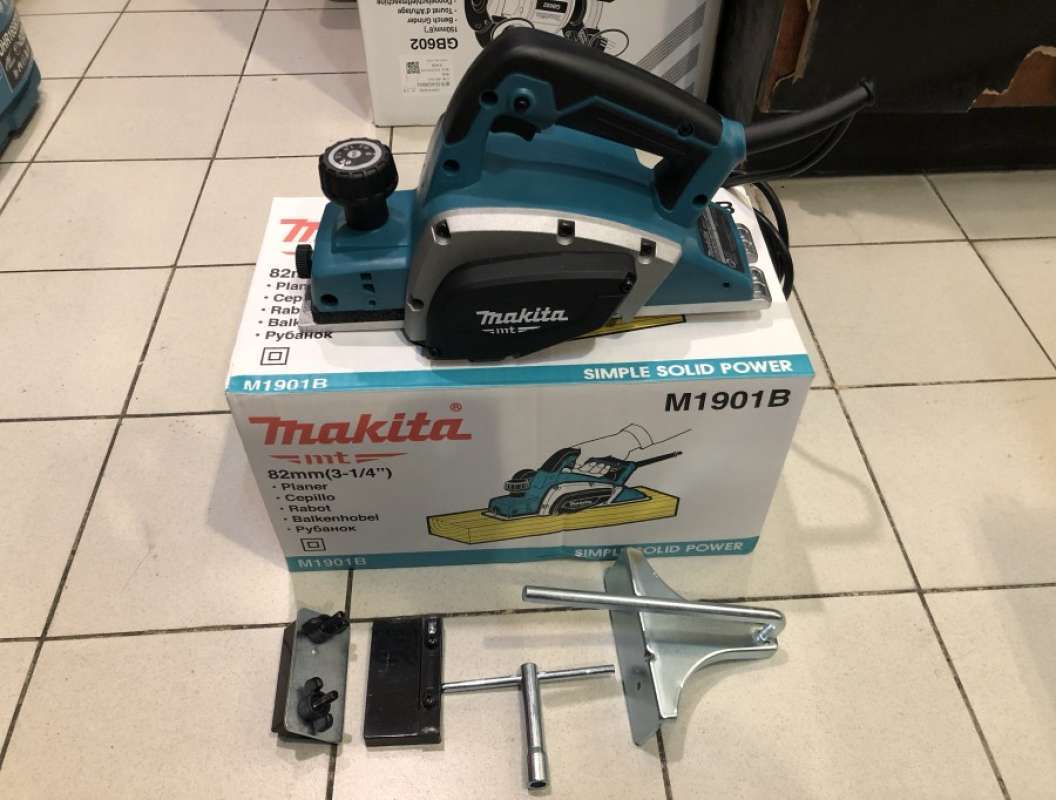 MESIN SERUT KAYU MAKITA M1901B MESIN PLANER MAKITA M 1901 B ORIGINAL 100