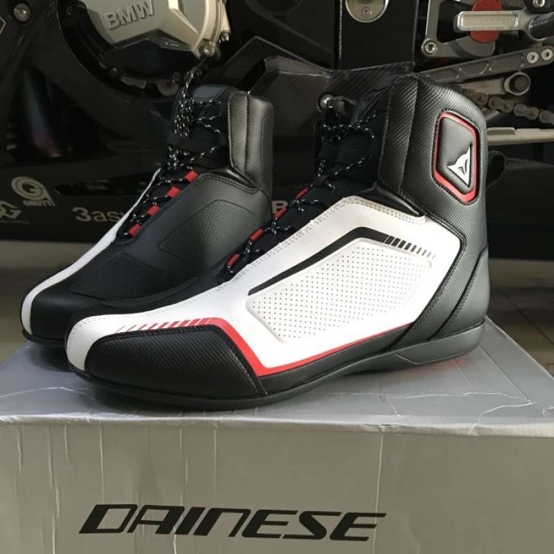 dainese shoes