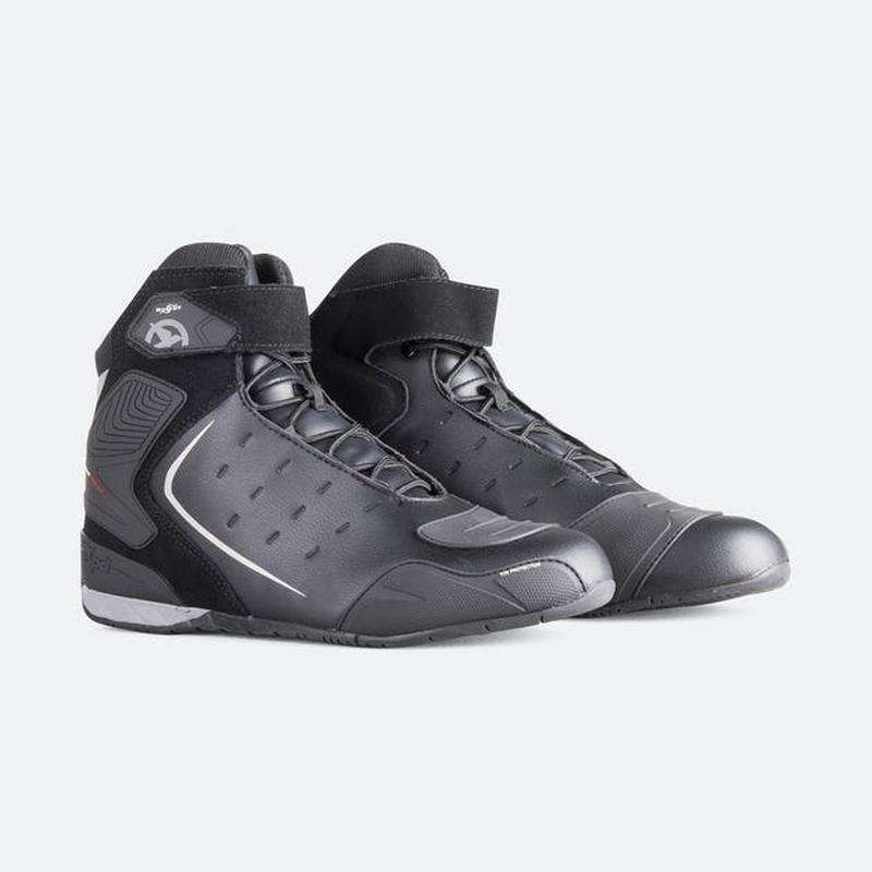 full waterproof shoes