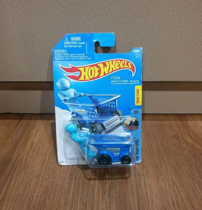 Aisle driver hot wheels store