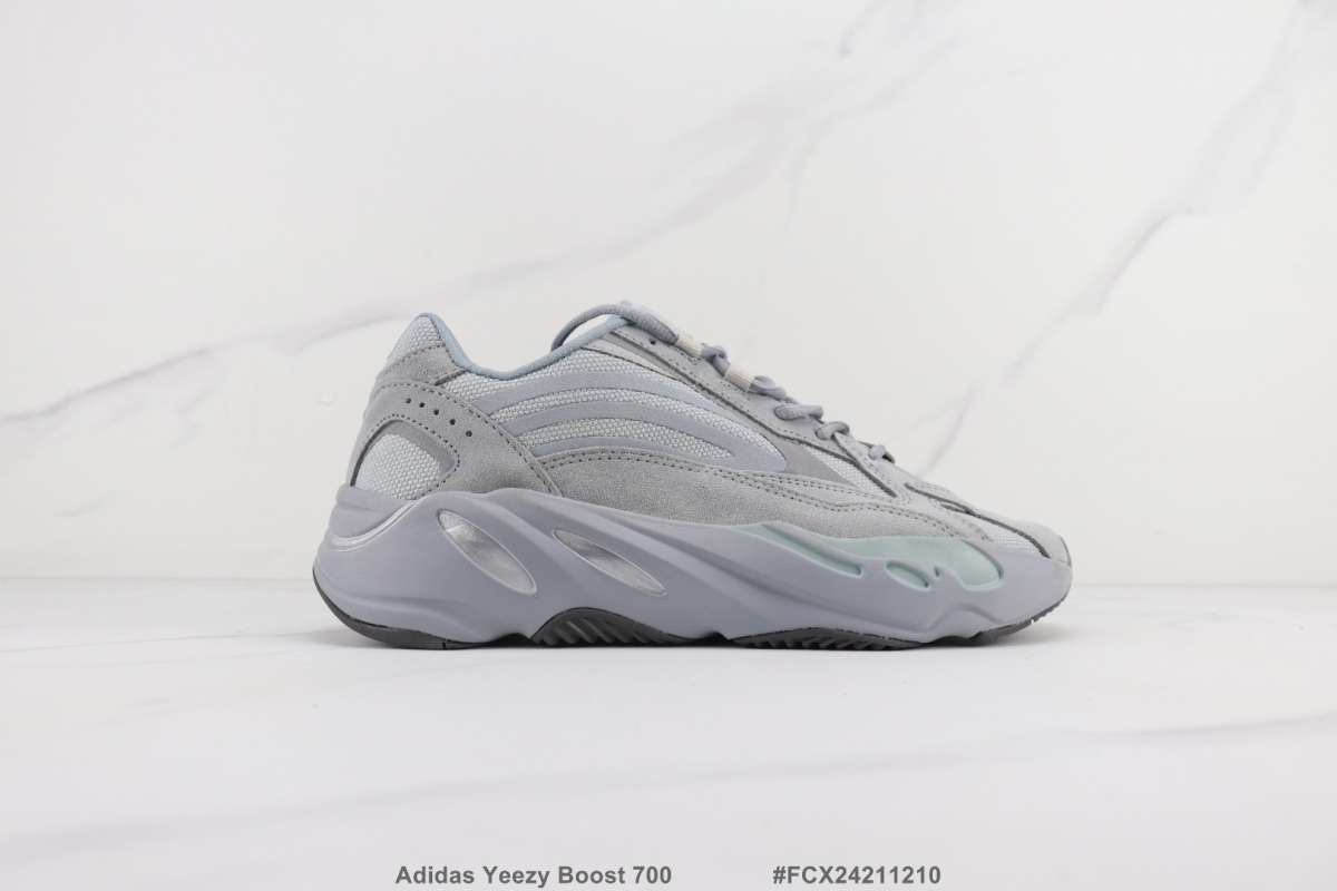 yeezy boost 700 men