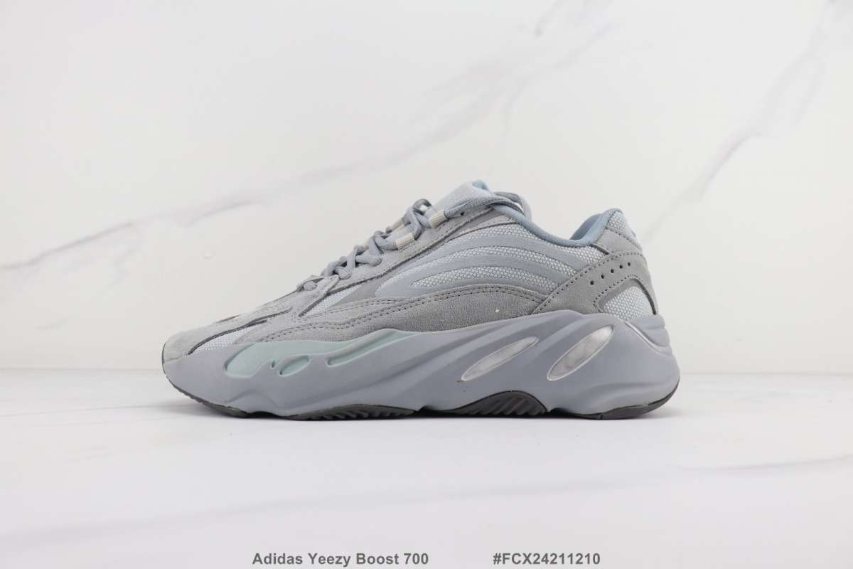 yeezy boost 700 men