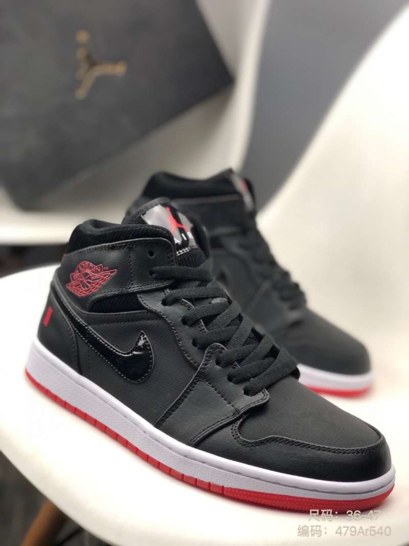 Jual 36-47 Nike Air Jordan 1 Mid Black and red contrast leather panel  middle aj1 retro shoe 479ar540 di Seller Cai Wu - | Blibli