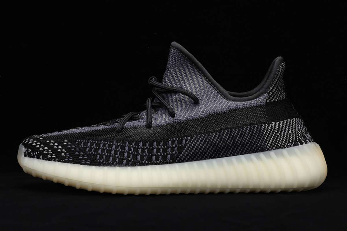 mens black yeezy sneakers