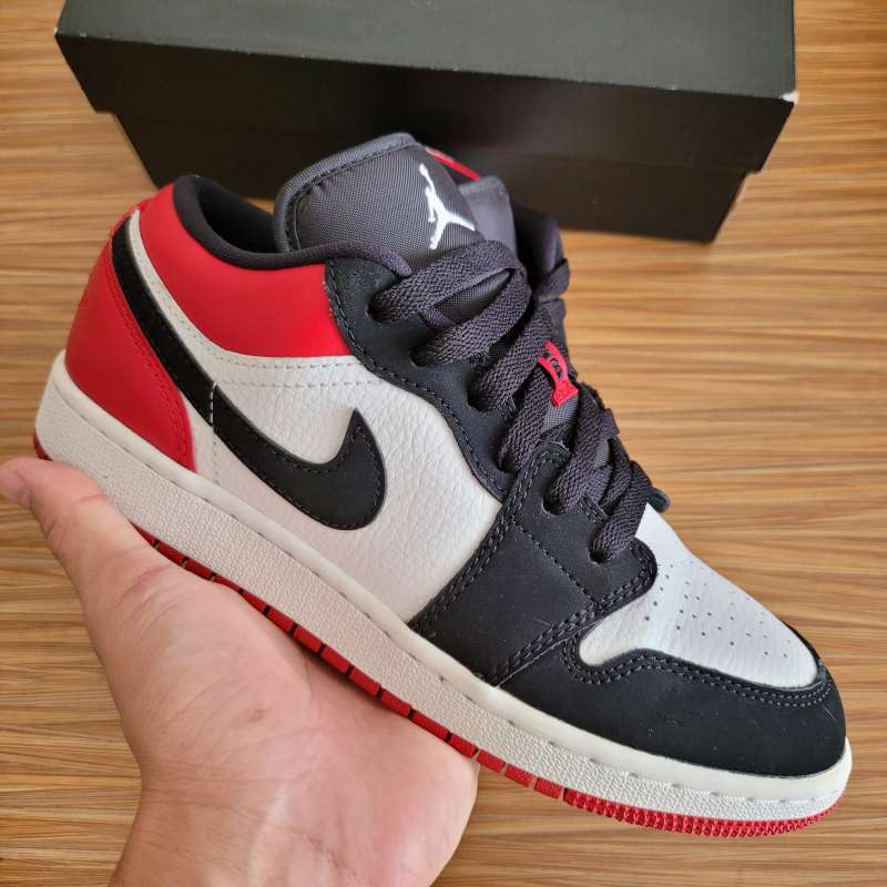 Air Jordan 1 Low Black Toe GS travis scott bred banned green royal sbb toe