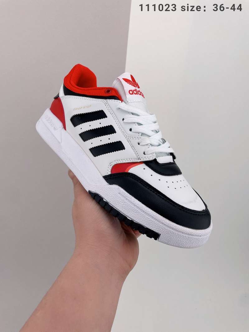 wide width arch support sneakers