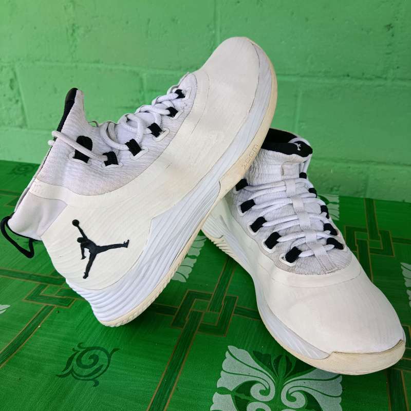 Harga jordan deals ultra fly 2