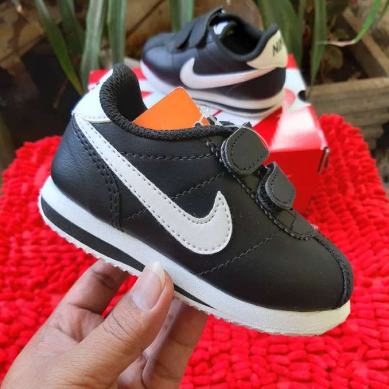 Nike free velcro clearance