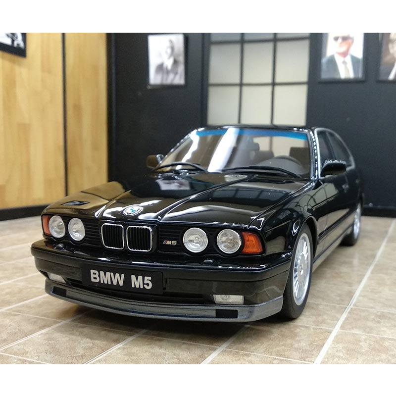 Bmw e34 diecast hotsell