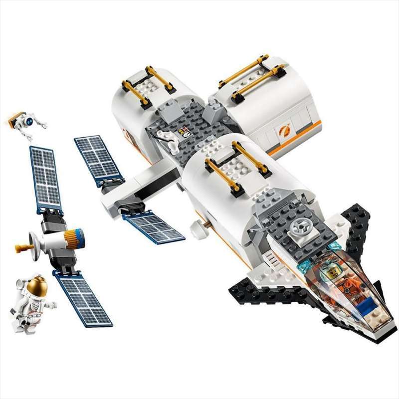 lego lunar space station