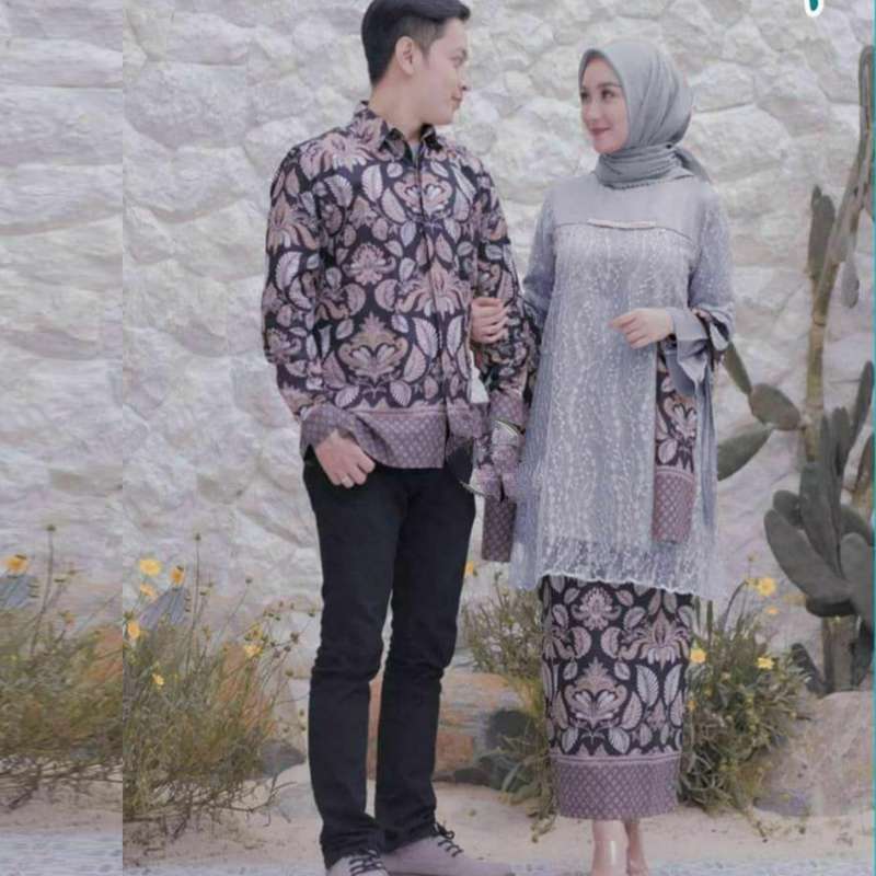Jual Snoebel Od Andhara Couple Batik Sarimbit Kebaya Modern Brokat Batik Online Februari 2021 Blibli Terkadang, sarimbit tidak harus selalu dengan batik. snoebel od andhara couple batik sarimbit kebaya modern brokat batik