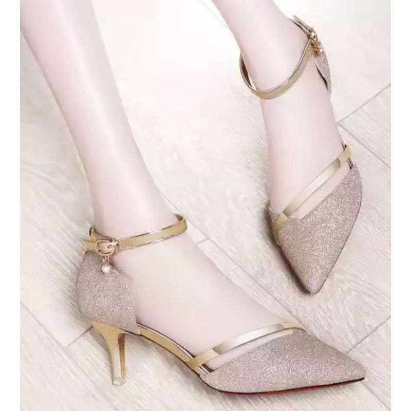Model sepatu terbaru high heels online