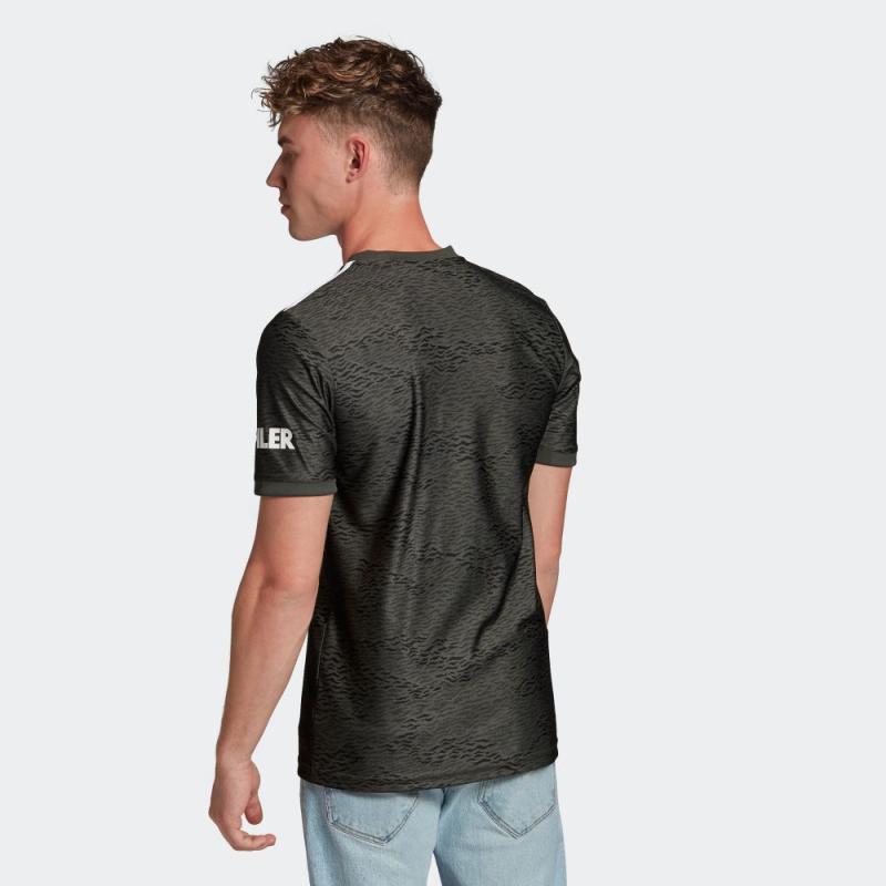 Adidas ee2378 top