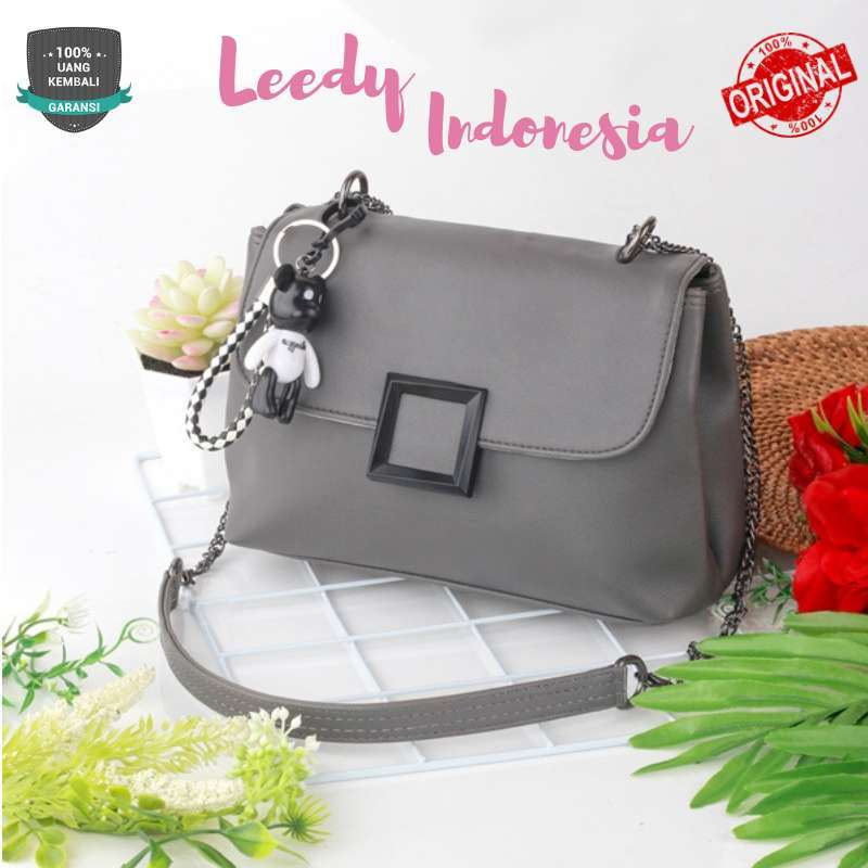 Sling Bag Wanita Tas Wanita Tas Selempang Wanita Tas Cewek Tas Pesta Original Wanita Tas Kondangan Wanita Tas Wanita Terbaru 2021 Leedy 210la Terbaru Agustus 2021 Harga Murah Kualitas Terjamin Blibli
