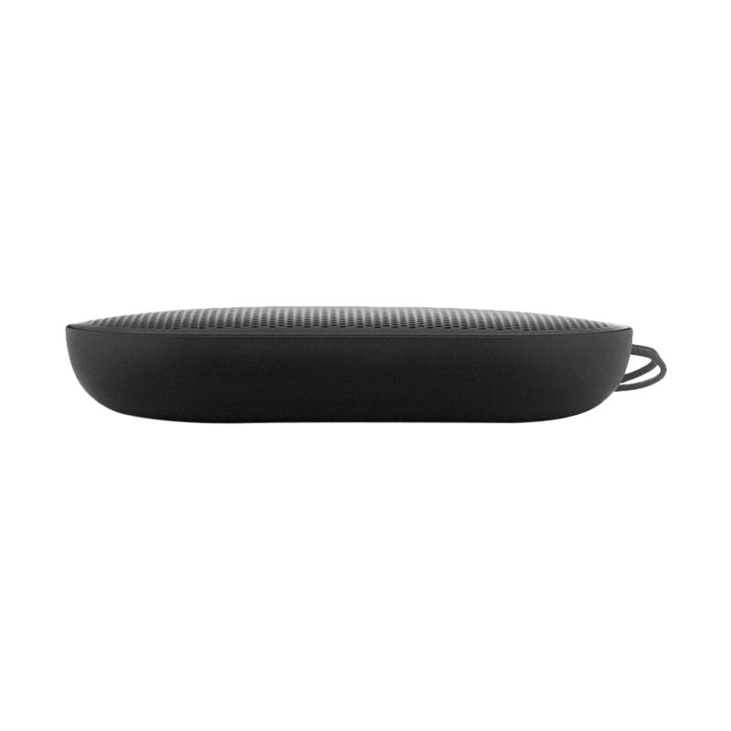 Jual B O Play By Bang Olufsen Beoplay P2 Portable Bluetooth Speaker With Built In Microphone Black Online Februari 2021 Blibli