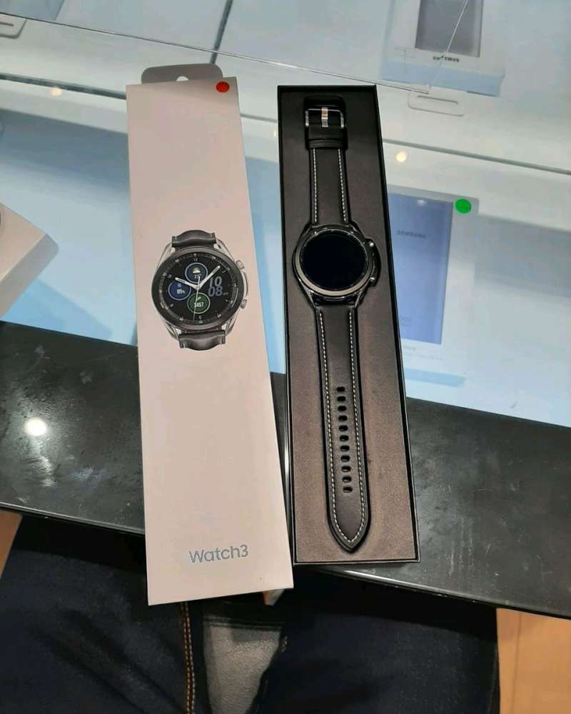 Promo Samsung Galaxy Watch 3 41 mm Silver di Seller Naga Phone - Kota  Bogor, Jawa Barat | Blibli