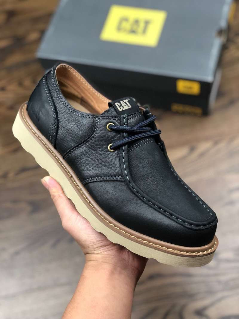 Cara Berbelanja untuk Kenyamanan dalam Mens Footwear