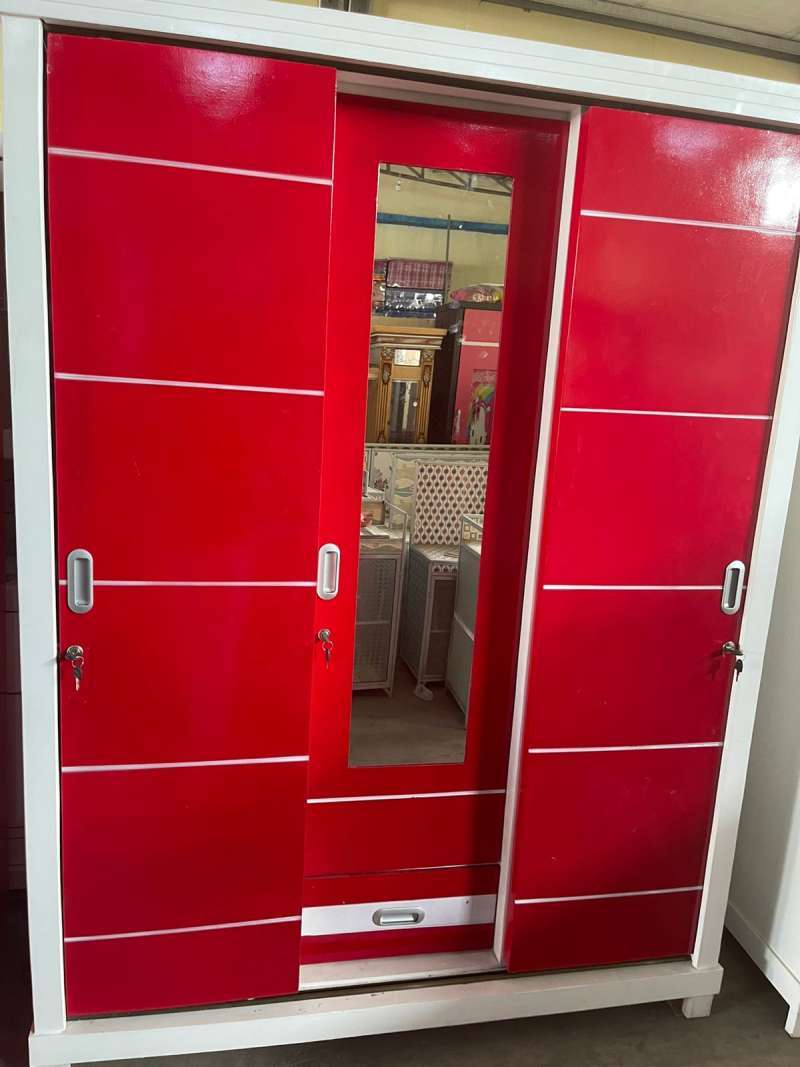lemari sliding 3 pintu minimalis/ lemari pakaian sliding