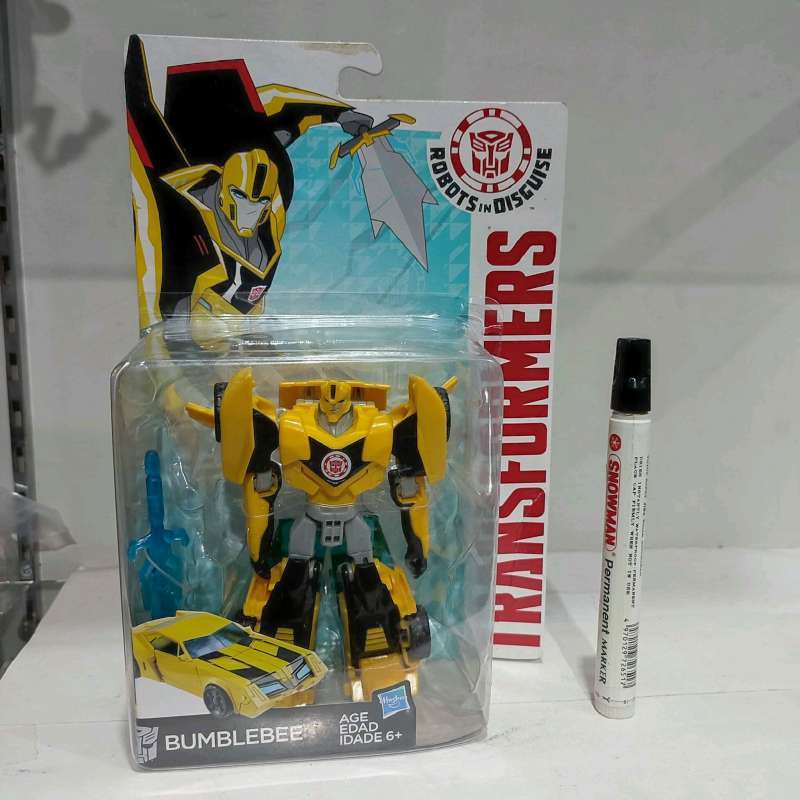 Mainan transformers robot shop in disguise bumblebee