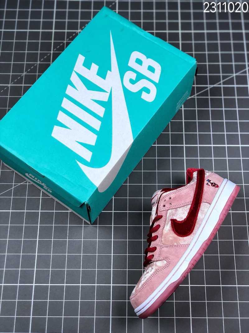 Nike SB Dunk Low Valentine 