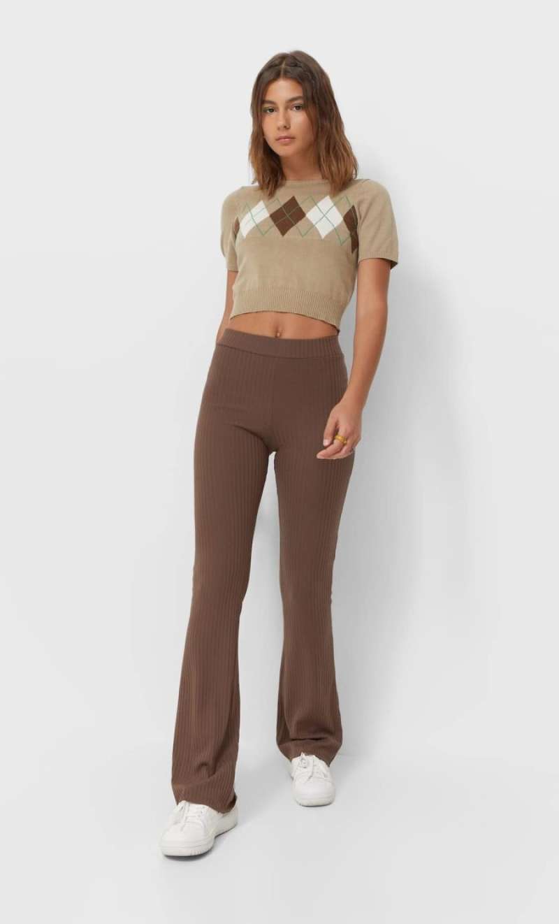 Ribbed flared trousers di Seller snomil 