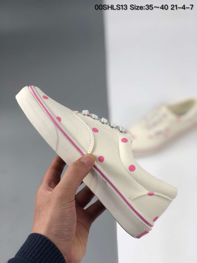thin sole canvas shoes