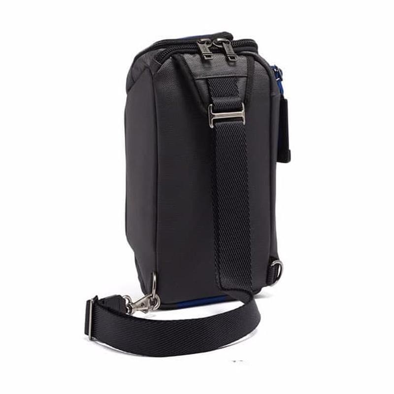 harga tumi sling bag