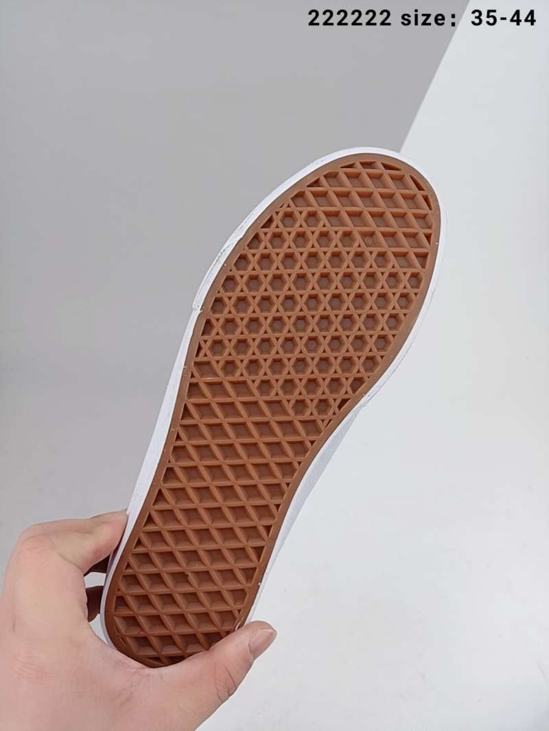 vulcanized canvas shoes