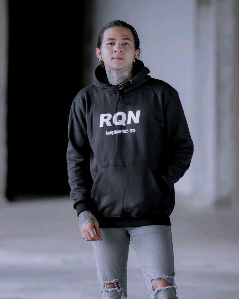 Sweater hoodie cheap branded