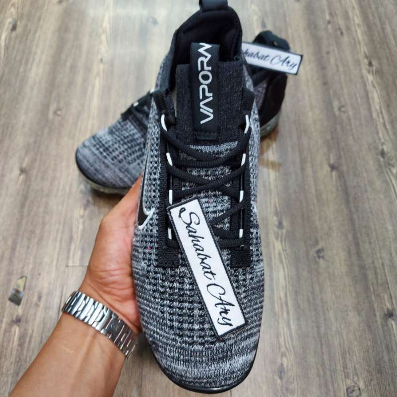oreo vapormax 2021