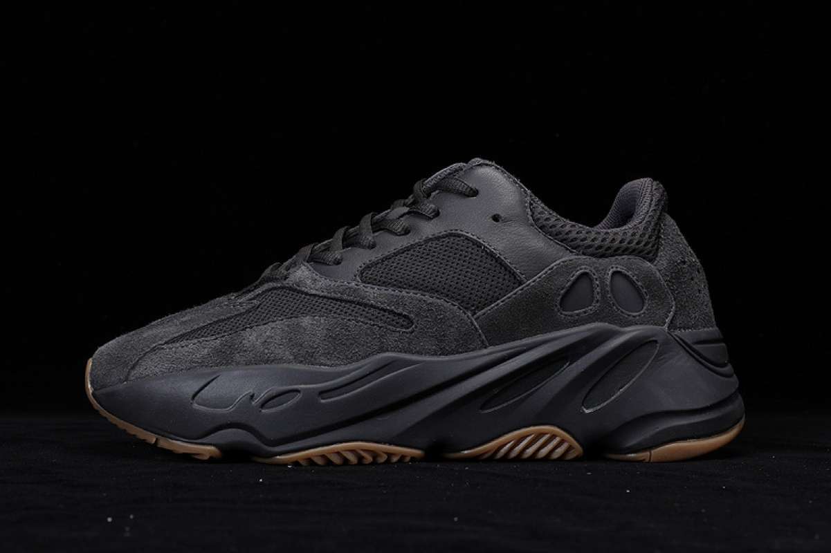 running shoes under 700