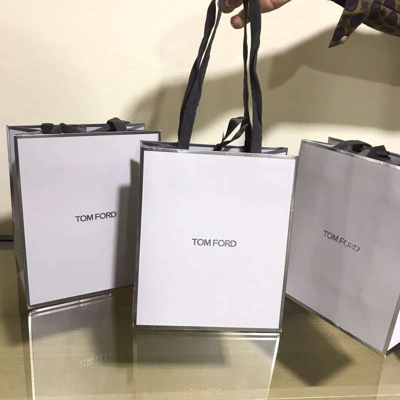 Jual Tom Ford Paper Bag BRANDED ORIGINAL di Seller HUWAbeaute
