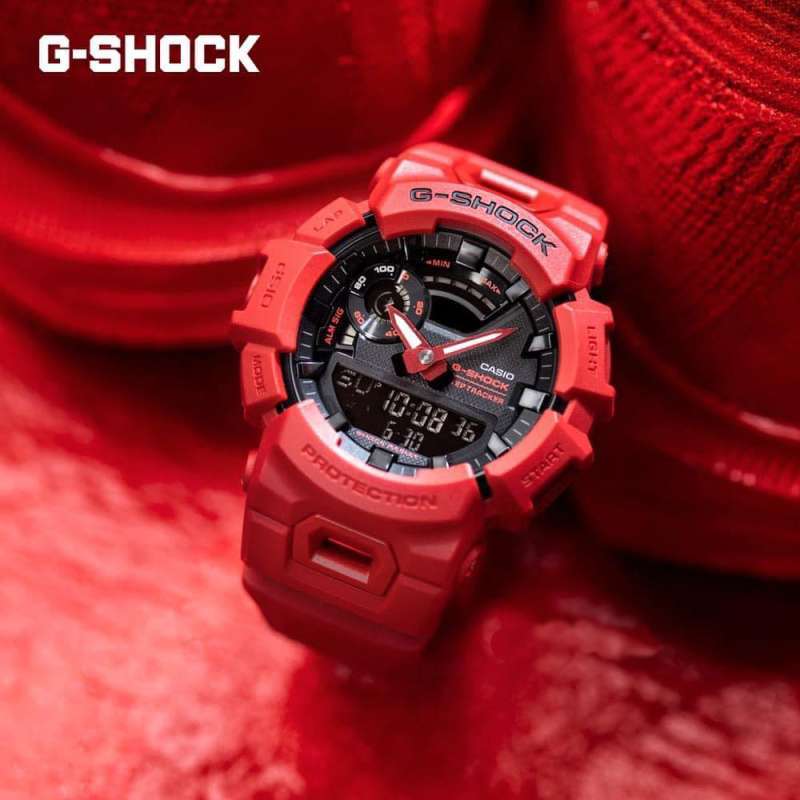 CASIO G-SHOCK Red Out G-Squad Bluetooth Sports Mobile Link Jam Tangan Pria  [GBA 900]