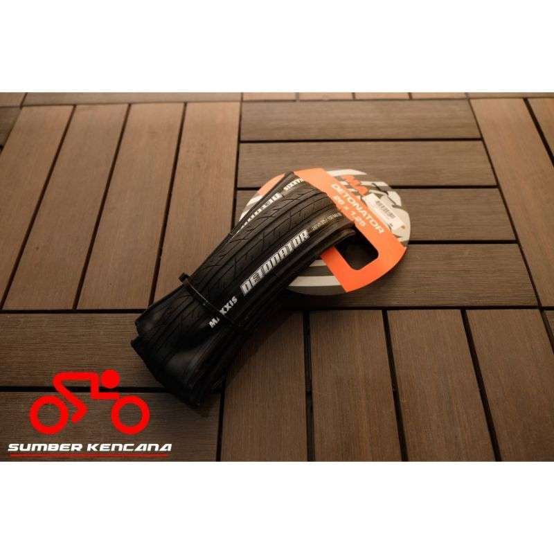 Jual Ban Luar Maxxis Detonator 26 X 26 X Black 26 X