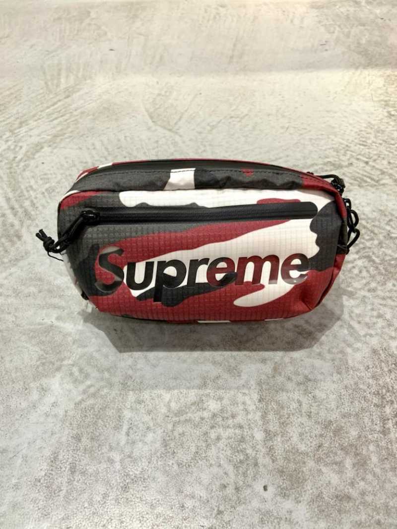 Red camo supreme new arrivals fanny pack