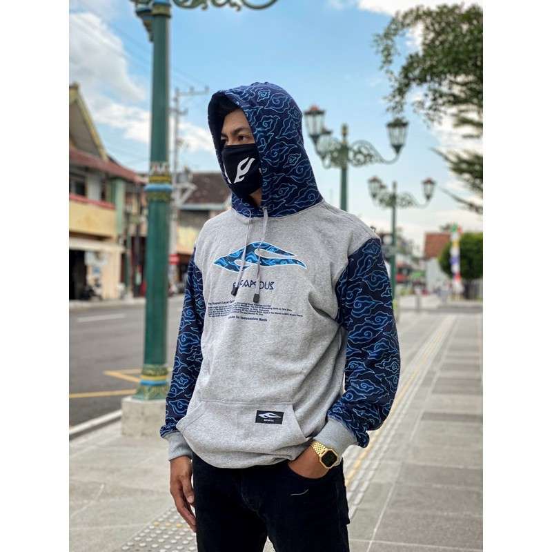 Elfamous Pullover Hoodie Batik 02