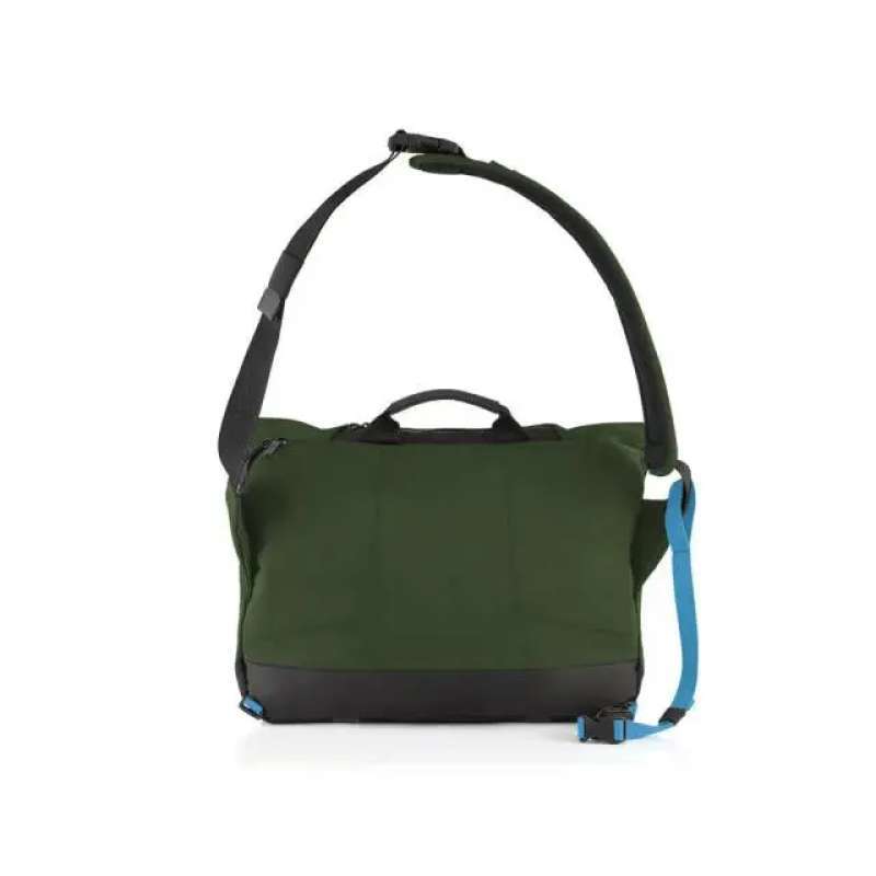 Crumpler chronicler best sale messenger bag