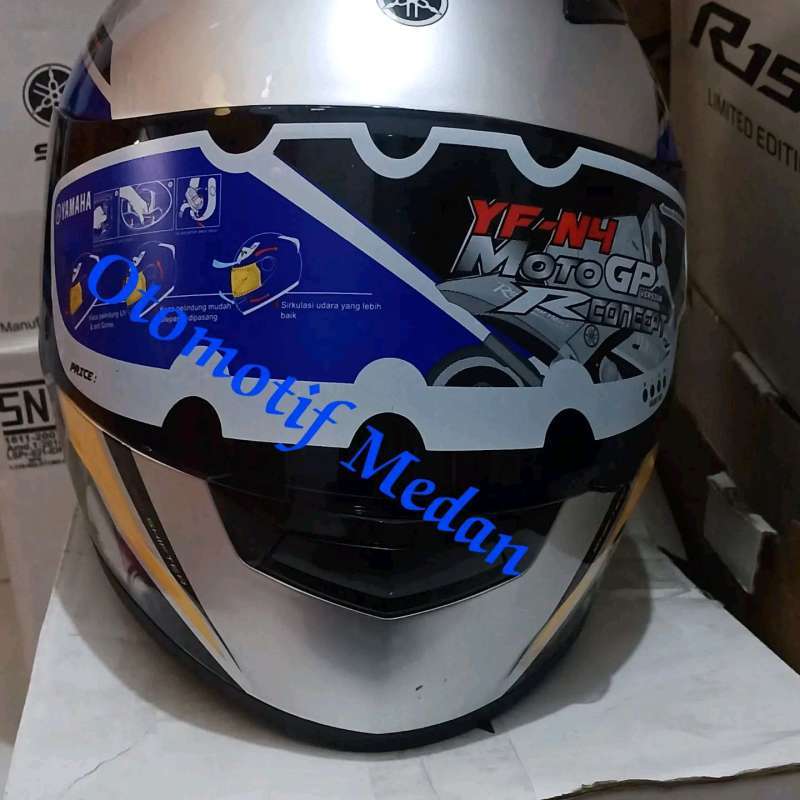 Helm yamaha r25 hot sale